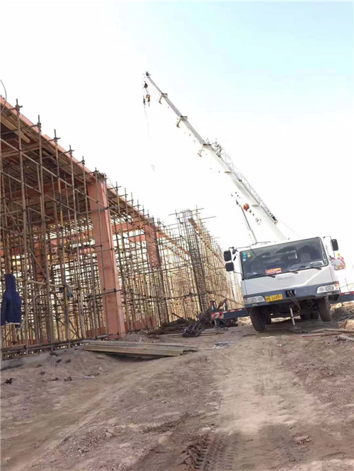 藤县25 吨、50 吨吊车怎么选？多大重量 / 半径适合对应车型？