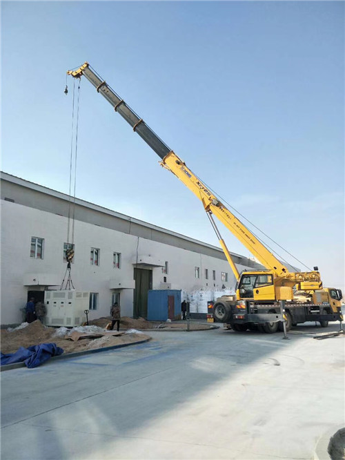 藤县“超载就喊停”—— 吊车的 “重量保镖” 技术