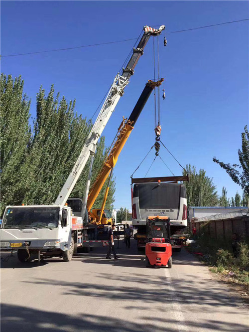 藤县港口集装箱搬运案例